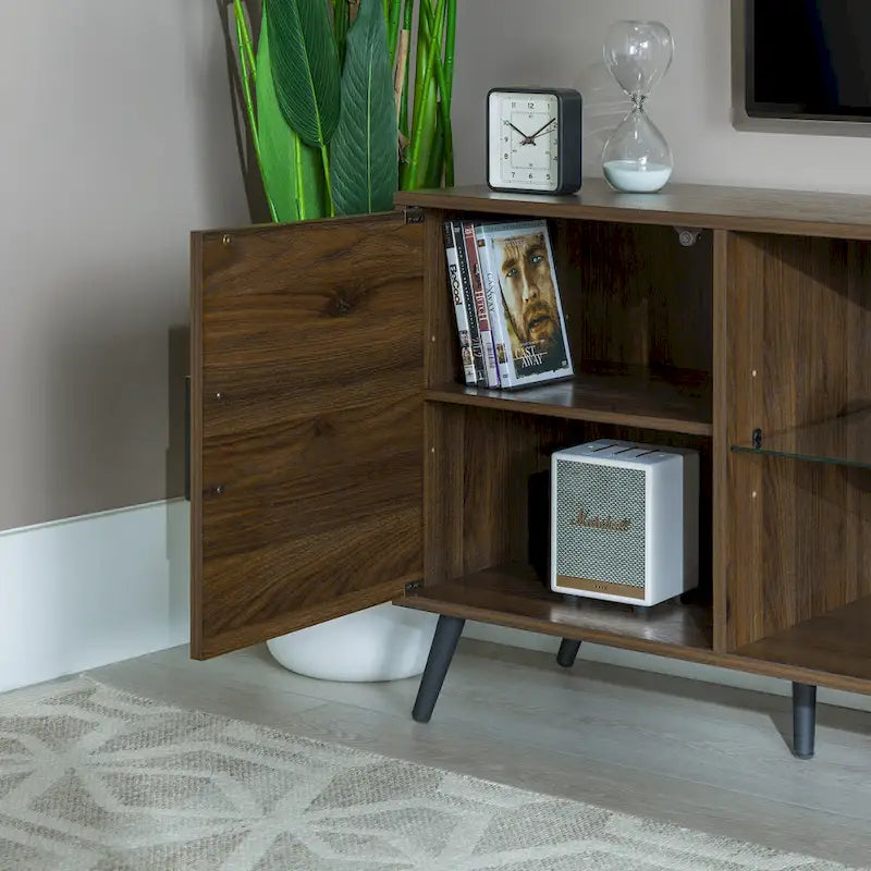 Meuble TV moderne de style médiéval