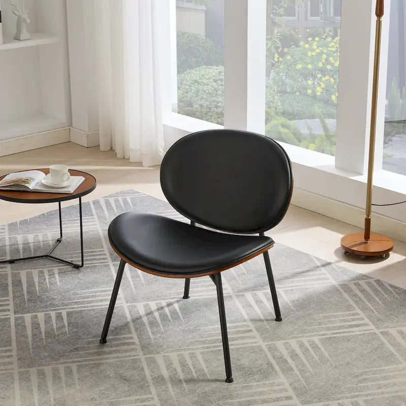 Chaise coquille moderne de style médiéval