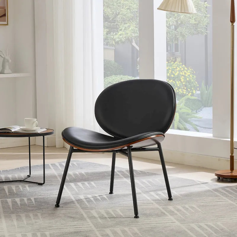 Chaise coquille moderne de style médiéval