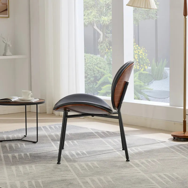 Chaise coquille moderne de style médiéval