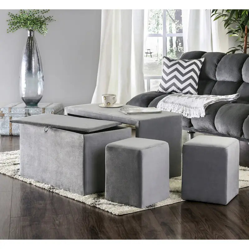 L'ensemble moderne de quatre pièces en similicuir comprend un banc et un tabouret.