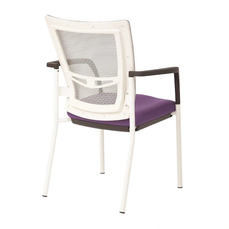 Chaise visiteur en tissu avec dossier en maille