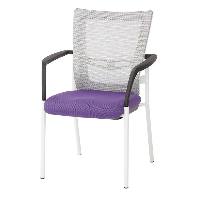 Chaise visiteur en tissu avec dossier en maille