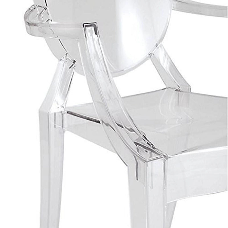 Chaise en acrylique transparent