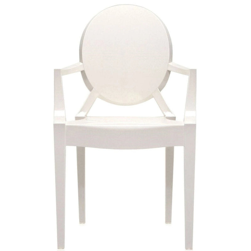 Chaise en acrylique transparent